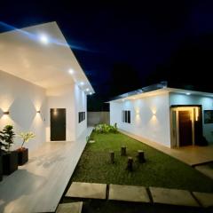 Unica Hija Hometel by TahZora