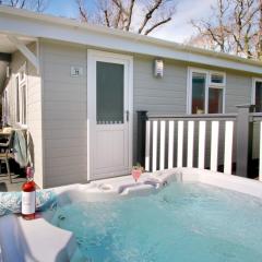 2 Bedroom Superior Lodge with Hot Tub