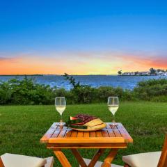 Dans Florida Condos Sunrise Bay at Runaway Bay