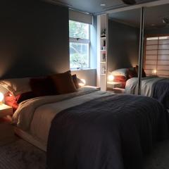 Mid-Century Luxe - Story Bridge & River Views
