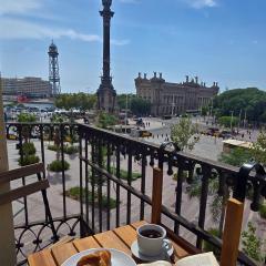 Beautiful Apartment on Las Ramblas with Port views