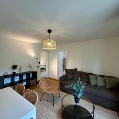 Apartment with Balcony, 26 min to Zurich Center