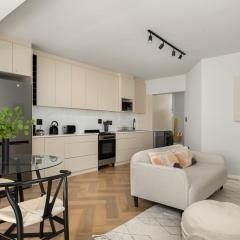 Beachfront Promenade Apartment Sea Point - Walk To Cafes! Cape Town