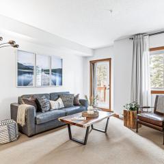 Chic 1BR City Nest Heated Parking and Hot Tub and Pool