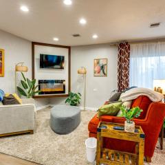 Unique, Convenient Couples Apt Near Dtwn Flushing