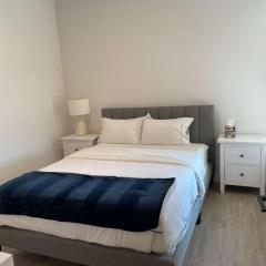 Cozy LA Getaway 1BR with Pool, Gym&Walkable Area