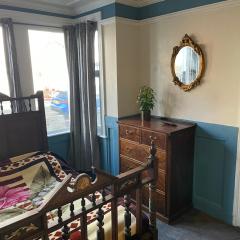 PERiVALE LODGE