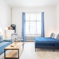 Central - Modern - Cozy - At River