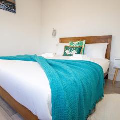 Sunny 3BR Home Near Portsmouth Park