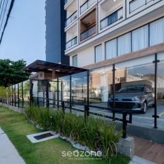 Aptos completos em prédio com piscina a 280m da Praia - CLFs