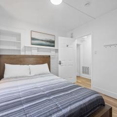Pittsburgh Shadyside 3E Stylish and Bright Private Bedroom with Shared Bathroom