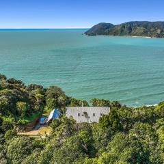 The Gate House - Tata Headlands
