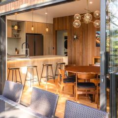 Te Toki Treehouse and Studio