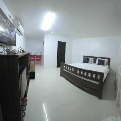 wombats beach resort,hotel, bar and restaurant