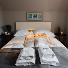 Maya's Flats & Resorts 23 Attic - Ogarna old Town