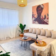 Spacious Boutique Loft with Netflix - Perfect Location