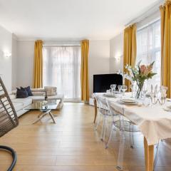 Charming Oxford street Home away