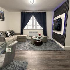 Apartment - Sleeps 4 - City Base - District Line