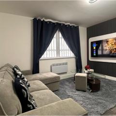 Apartment - Sleeps 4 - City Base - District Line