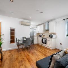 2Bed Charming Apartment Near Notting Hill & London
