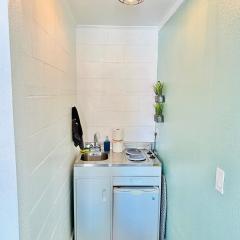 Studio with a kitchenette in an updated motel