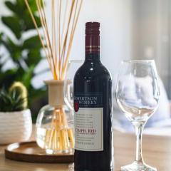 Modern 2 Bed in Claremont