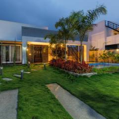 The Serenity Haven by StayJadePrivate PoolLawn