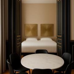 Elegant apartment, Avenue des Champs-Élysées