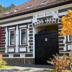 Cetățuia - Ultra-Central Râșnov Stay - Parking and Nature Close to Bran, Dino Parc and More