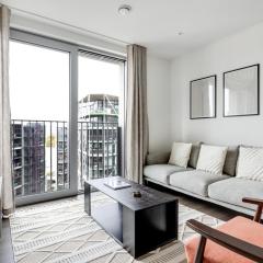 Blueground Nine Elms rooftop pool nr Battersea Park LON-685