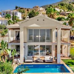 Villa Olga MARBELLA- GOLDEN MILE -Breathtaking SEA VIEW- PRIVATE POOL