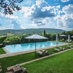 Historic Farmhouse Overlooking San Gimignano