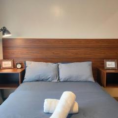 1BR Trendy Unit- Uptown Mall Fountain View in BGC