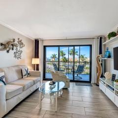 Luxury Bayside Condo – Pool, Tennis & Marina