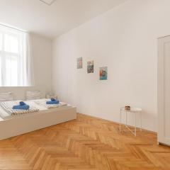 Simply Amazing 3BR AP Keleti Railway St