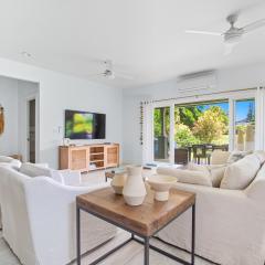 Perfect Princeville Getaway with AC, Hot Tub & Views