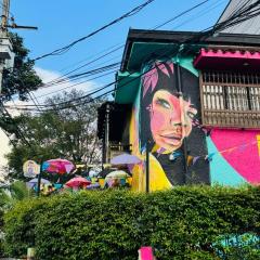 Baku Laureles Hostel