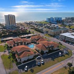 Oasis #7 Coastal Escape in Daytona Beach Shores-Walk To The Beach