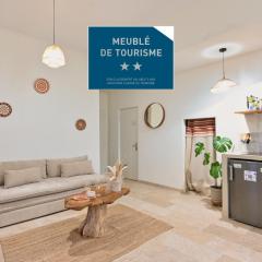 La Nîmoise Cocon Moderne Climatisé proche du Centre Maisoncarréeconciergerie