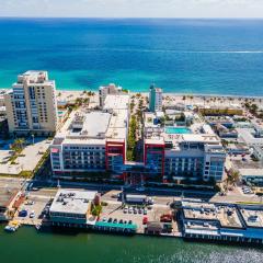 Between Lakes and Ocean - Rooftop pool for 4 guests