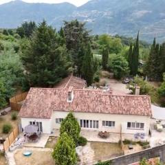 Domaine Le Rocher d Argent avec Piscine Extérieur ,Jacuzzi Intérieur et Salle de jeux