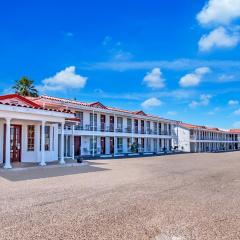 Historic Coronado Motor Hotel by OYO