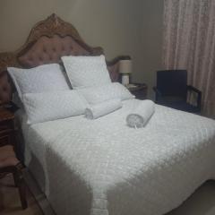 Leopard Pezeld BnB