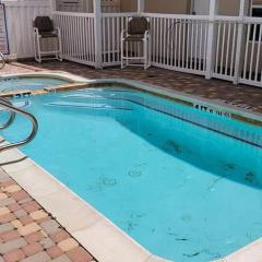 In Entertainment District Ample Bedding Pool