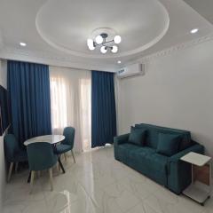 White Bridge Panorama, Elegant Riverside Stay 50m from City Center