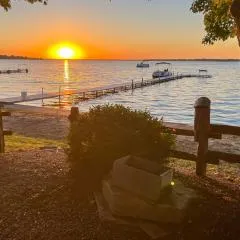 Lakefront Cabin w/ Shared Beach in Cecil!