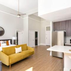 Gaslamp Loft Escape Sleeps 7 in Style