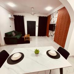 Modern 1 Bedroom Ground Floor Apartment with Serene Mountain Views, close to Aburi Walking Trail