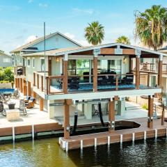 Private Oasis - Bayfront Heated Pool Fire Pit