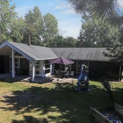 10 person holiday home in Væggerløse-By Traum